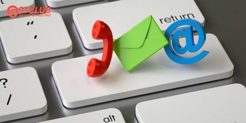 Structured evaluation of user feedback for service optimization